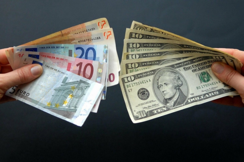 BIS предупреждает о $80 трлн скрытого долга по валютным свопам