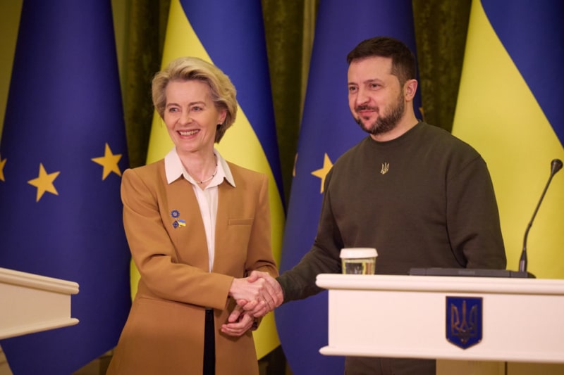 Украина получит первый €1 млрд от ЕС на восстановление после войны